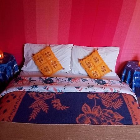 Camp Familia Erg Chebbi Hotel Мерцуга Екстериор снимка