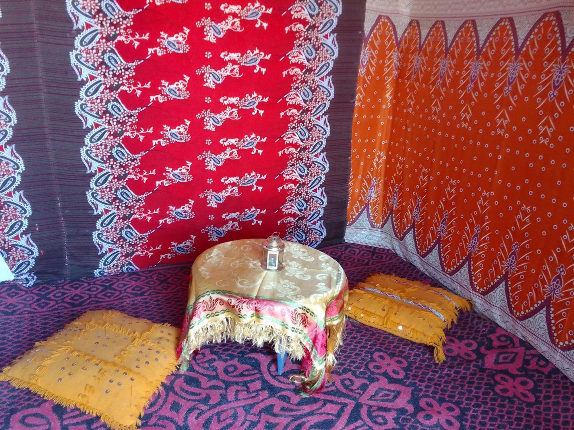Camp Familia Erg Chebbi Hotel Мерцуга Екстериор снимка