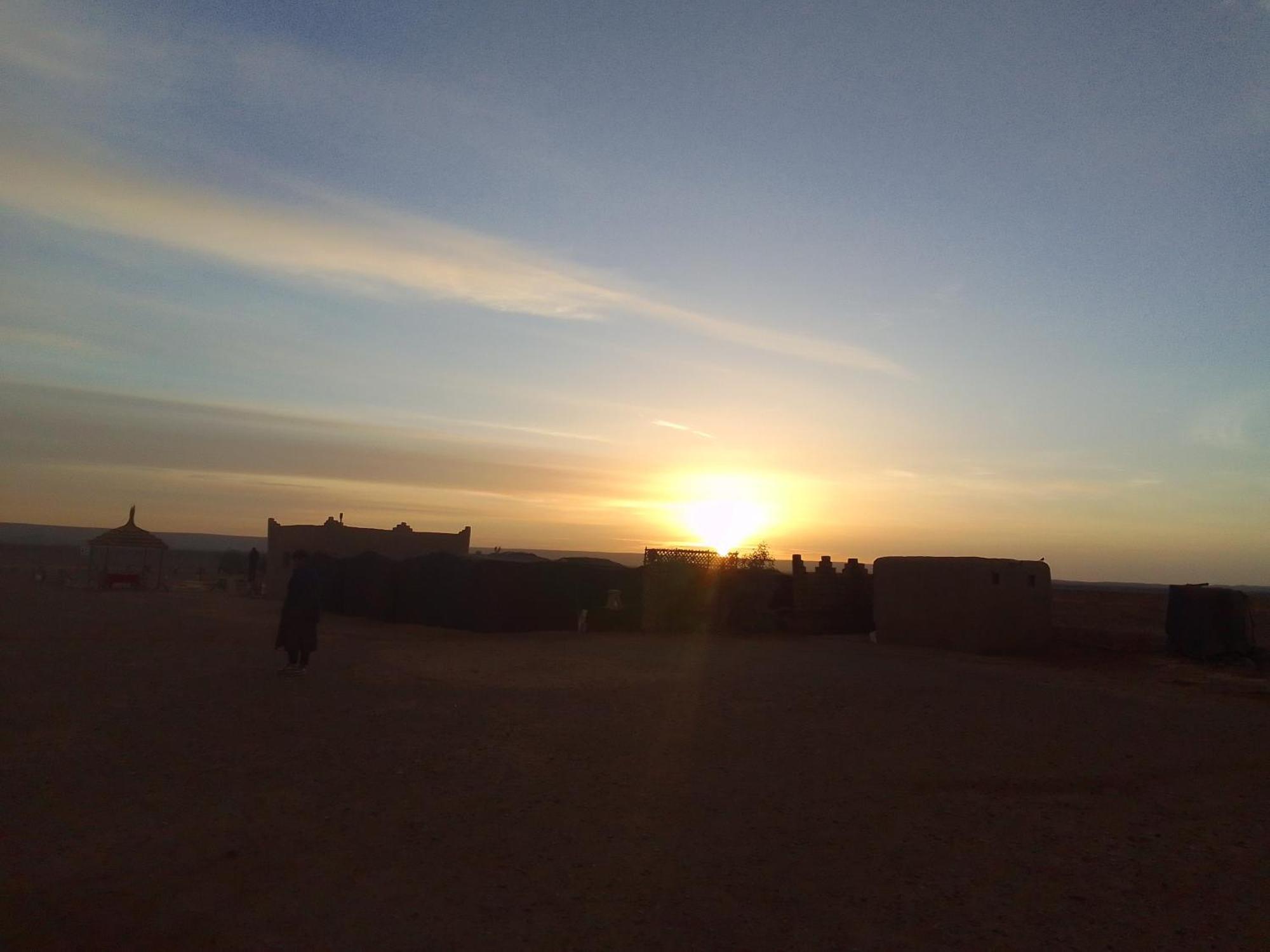 Camp Familia Erg Chebbi Hotel Мерцуга Екстериор снимка