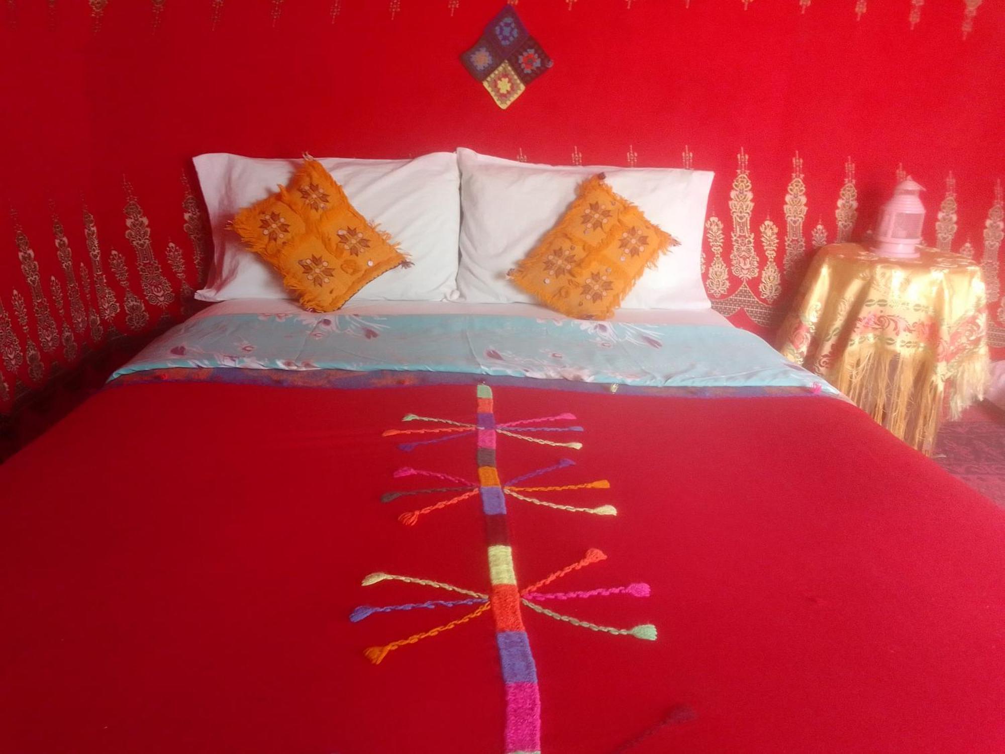 Camp Familia Erg Chebbi Hotel Мерцуга Екстериор снимка