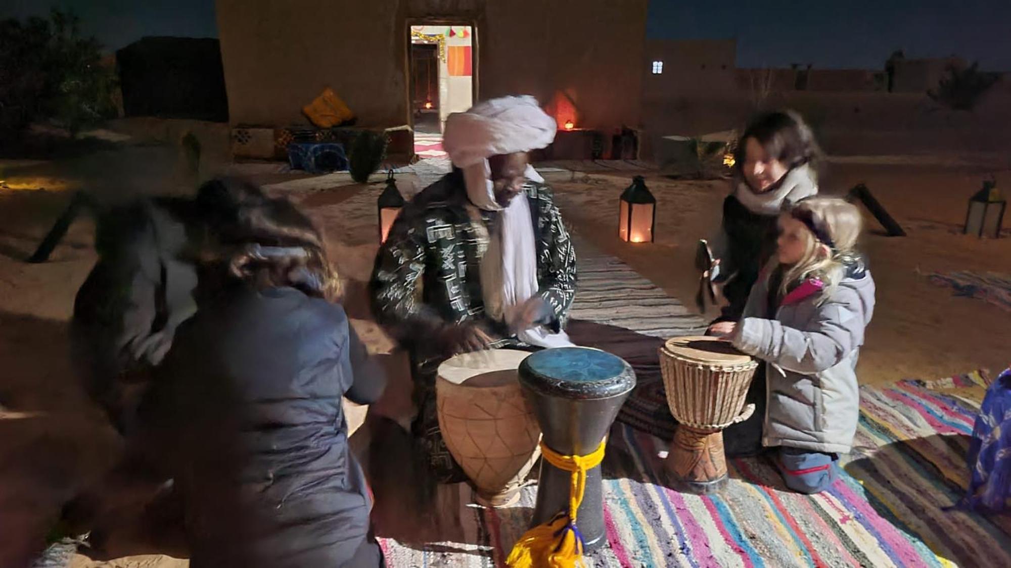 Camp Familia Erg Chebbi Hotel Мерцуга Екстериор снимка